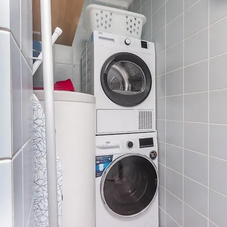 - 16min To Downtown - 30 Ppl