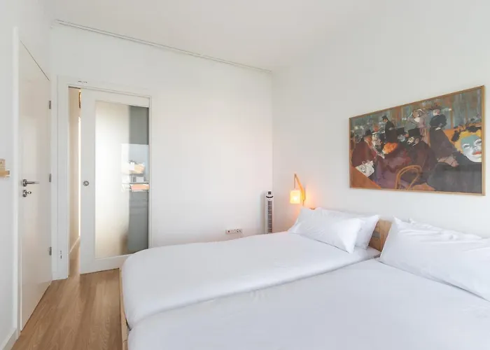 - 16min To Downtown - 30 Ppl Villa *
