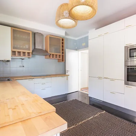 - 16min To Downtown - 30 Ppl Villa *