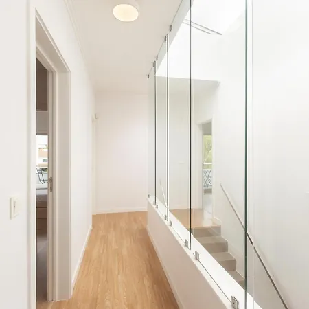 - 16min To Downtown - 30 Ppl Villa