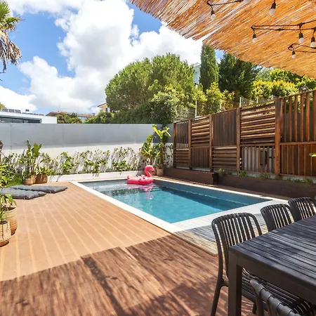 - 16min To Downtown - 30 Ppl Villa